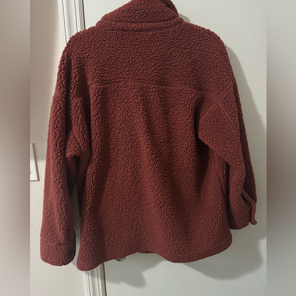 Sweaters - Picture 4 of 5